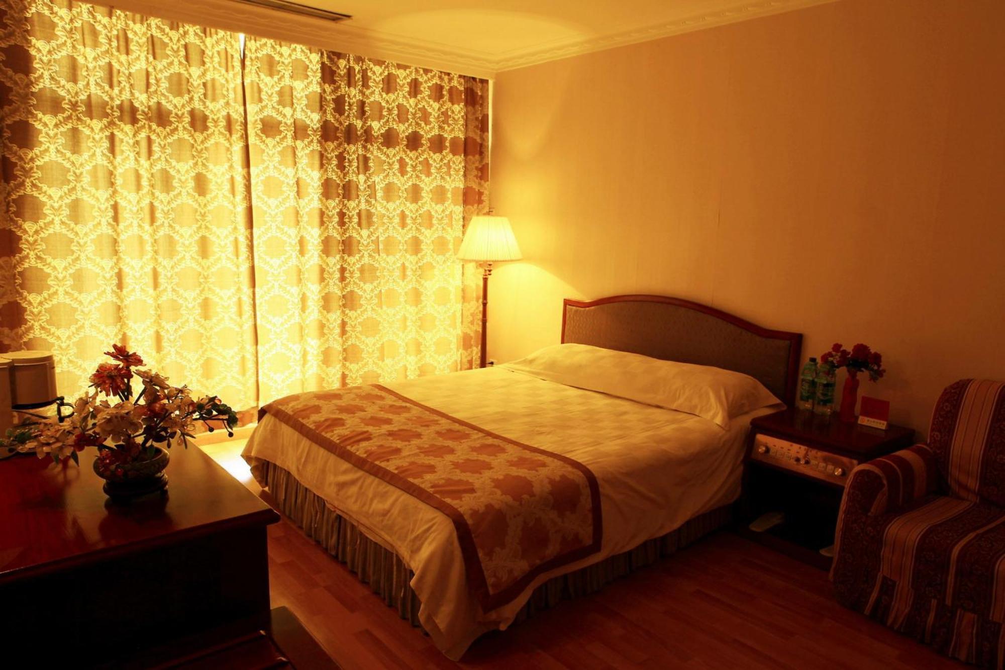 Far East Hotel Пекін Екстер'єр фото